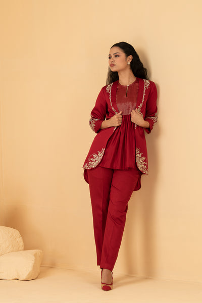 Red modal satin jacket with sleeveless chanderi top with self zari yoke and pants