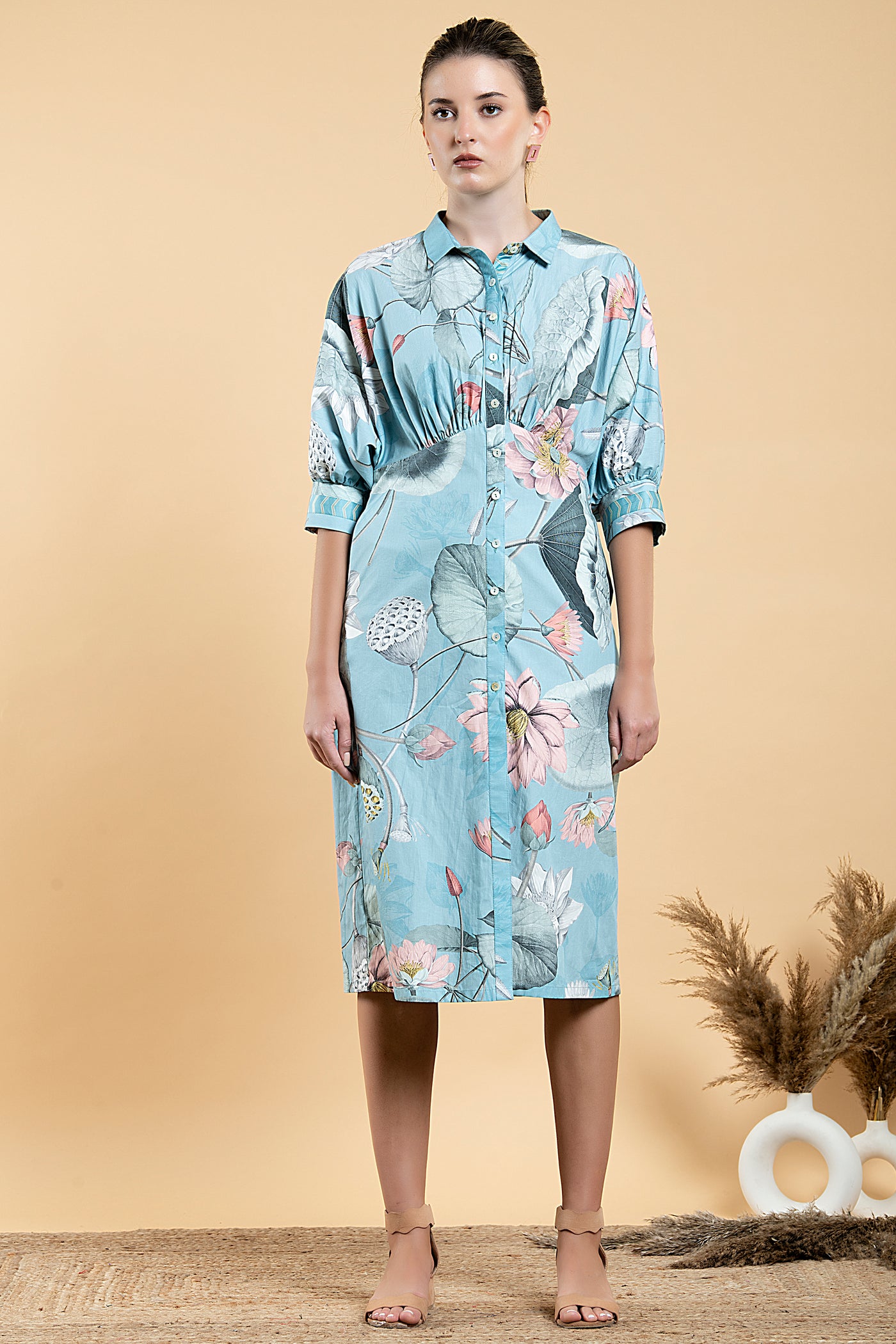 Nelumbo Fitted Shirt Dress