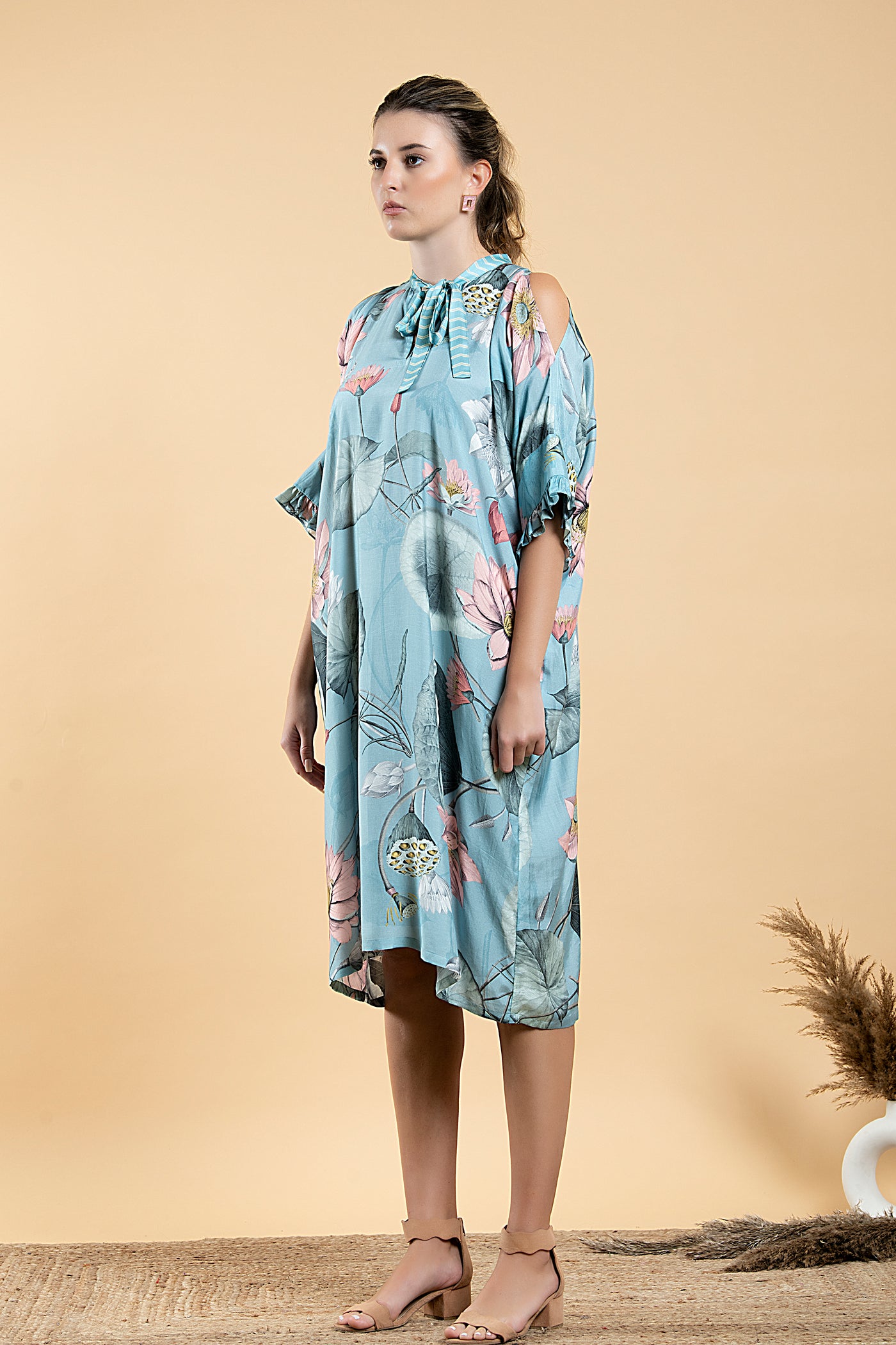 Nelumbo Kaftan Dress