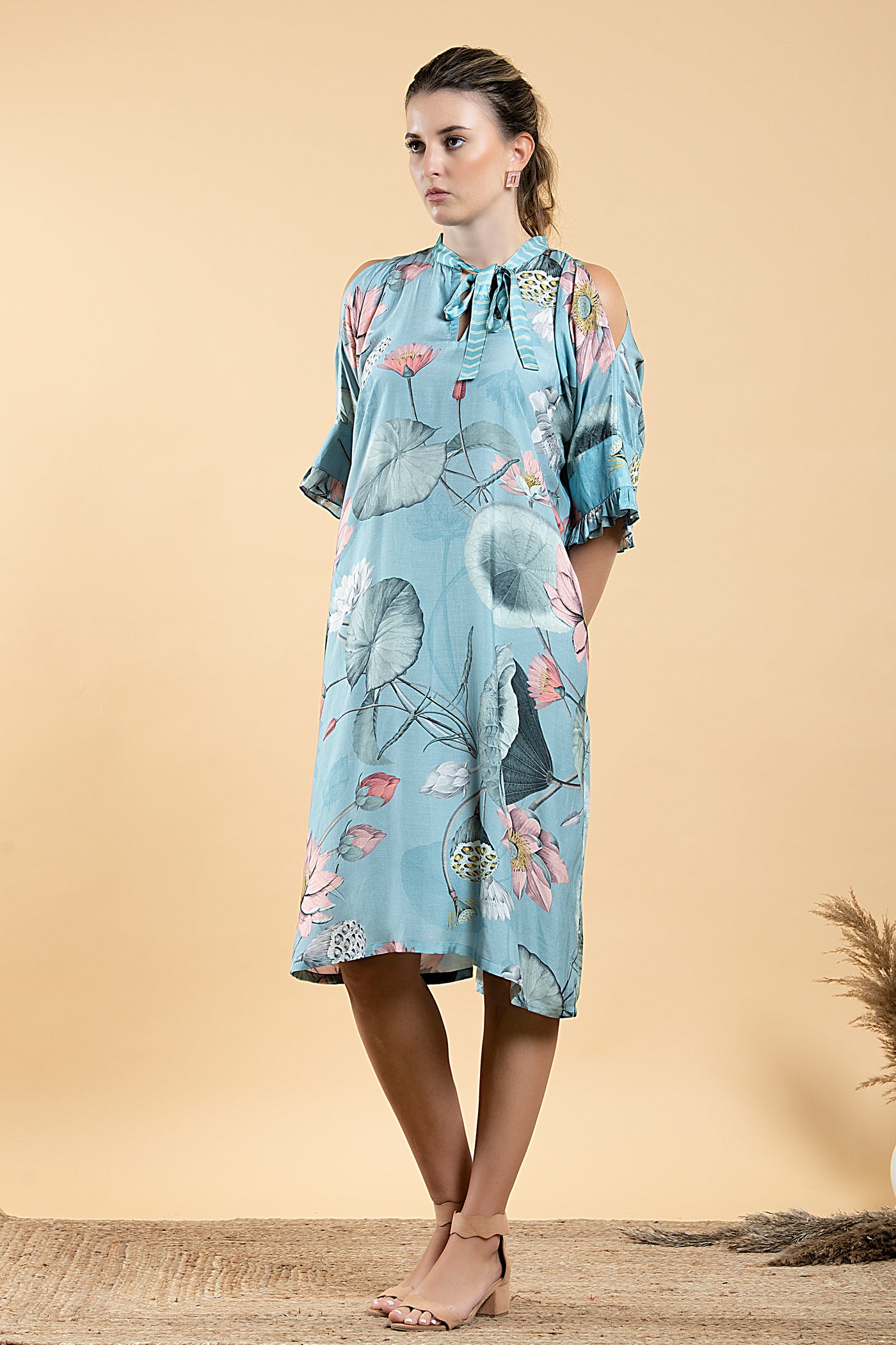 Nelumbo Kaftan Dress