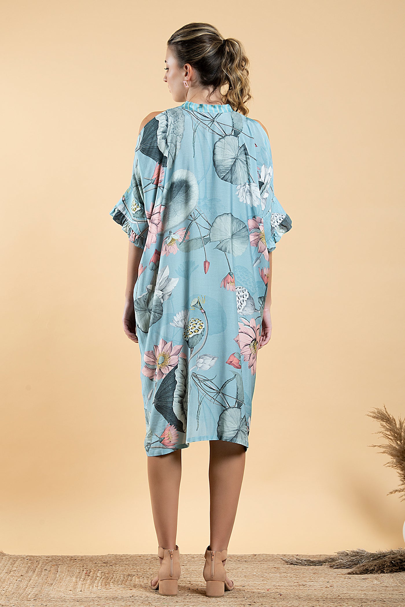 Nelumbo Kaftan Dress